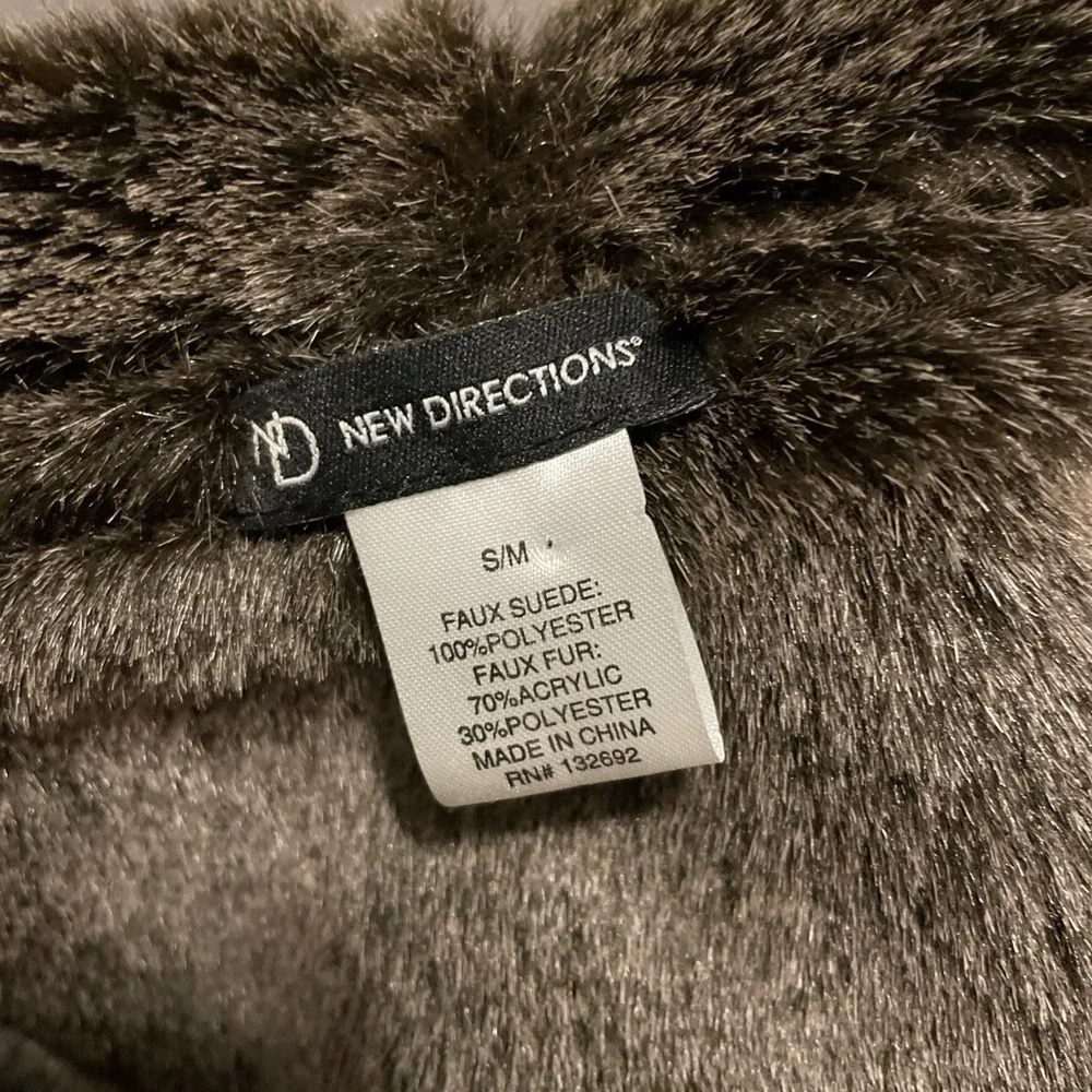 New Directions Women’s Vest Cardigan Size S/M Brown Faux Fur Suede Cabincore - Picture 3 of 9